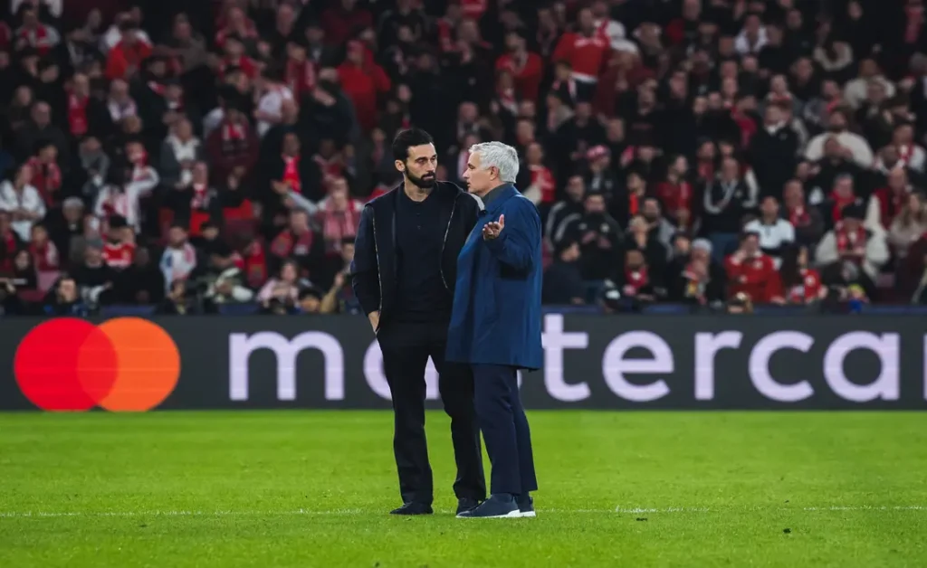 فينيسيوس جونيور يرحب بفكرة تدريب مورينيو لريال مدريد
