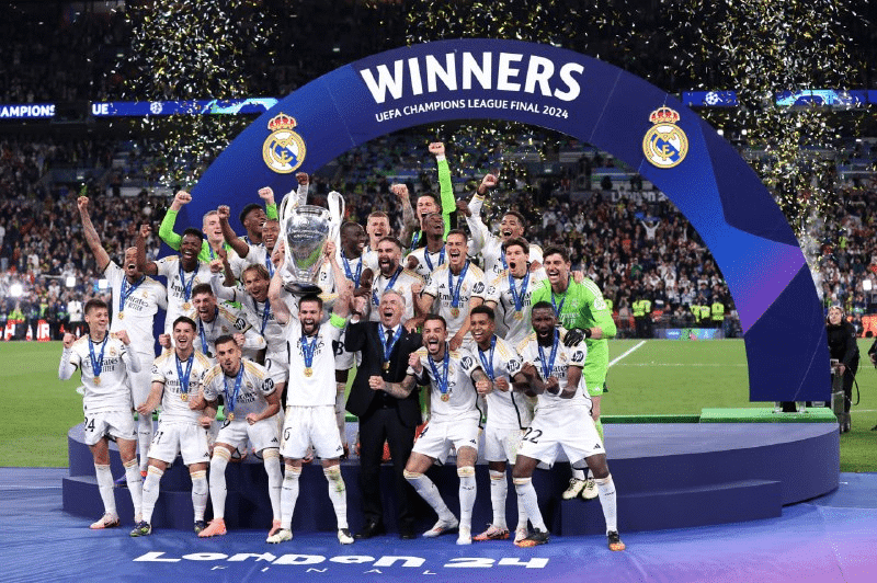 فينيسيوس جونيور يثير غضب جماهير برشلونة بإشارة الـ 15 دوري أبطال أوروبا