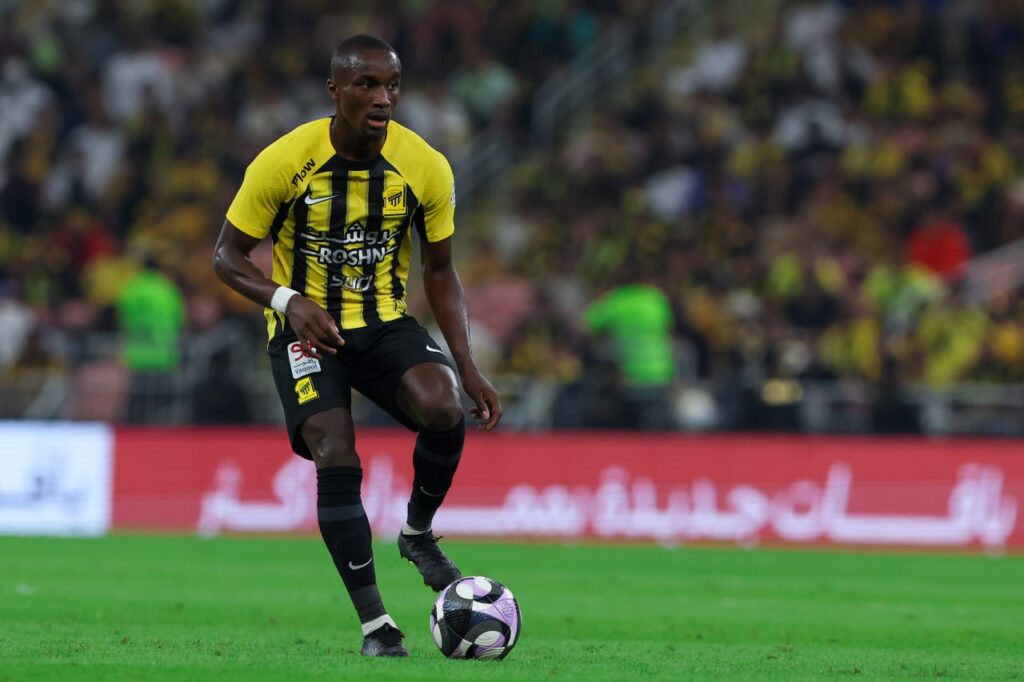 ماذا يحتاج الاتحاد لحسم المركز الخامس في الدوري السعودي؟