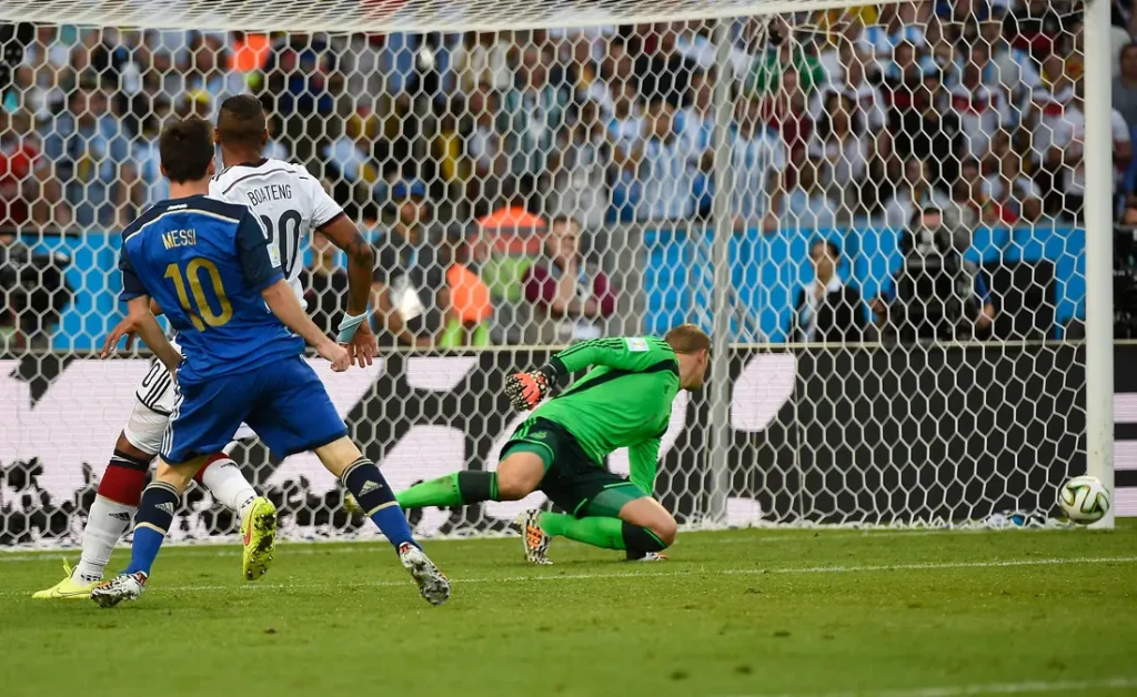 مخالفة نوير - جدل قميص نوير: مخالفة لافتة لقوانين الفيفا في كأس العالم 2026